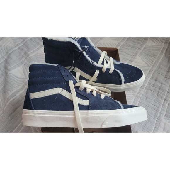 Vans Sk8-Hi Navy Blue Sherpa High-Top Sneakers – Women’s Size 6.5 – New - Picture 3 of 3